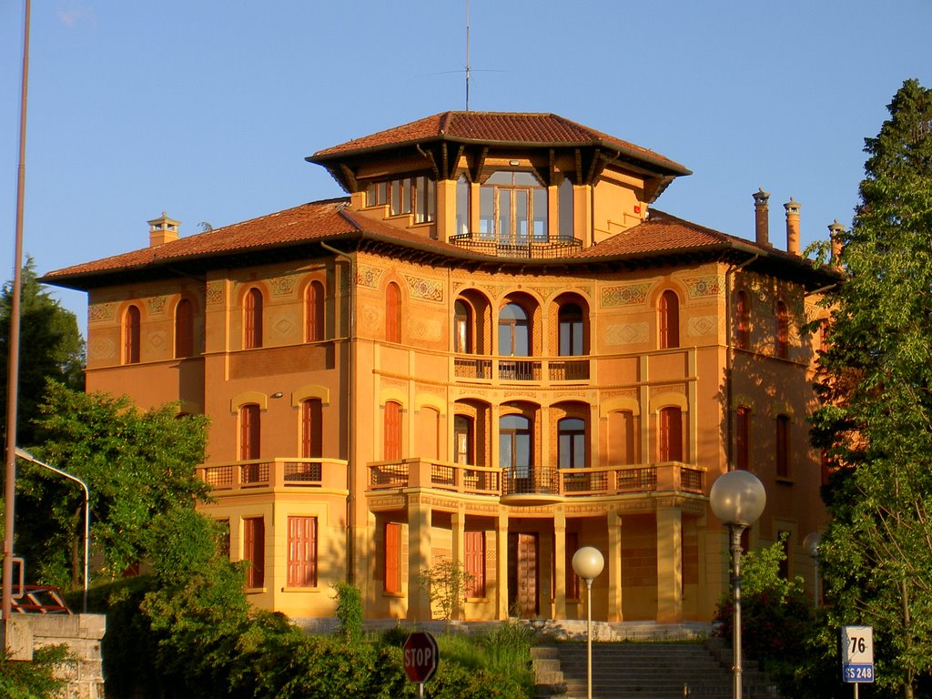 Nervesa della Battaglia - Villa Eros by renatozamai