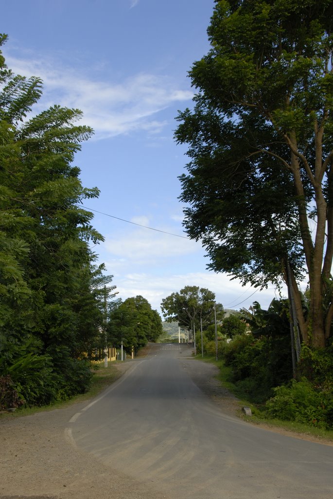 Rue du dr Drayton vers l'école by ml.claude