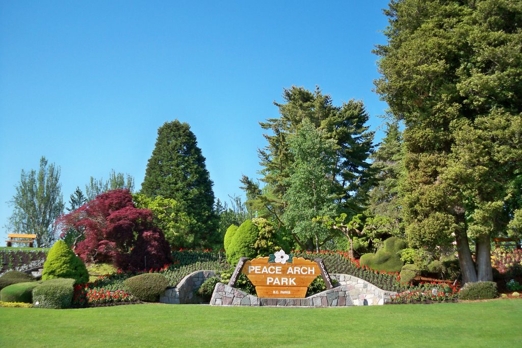 Peace Arch Park by ricraider