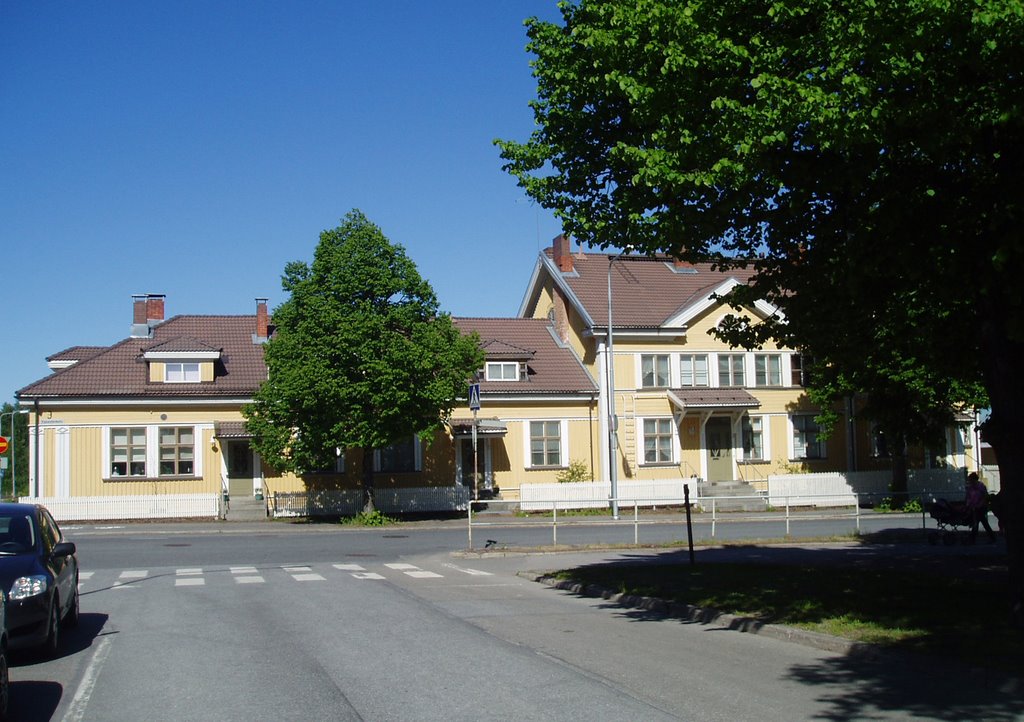 Vanha rautatieasema, Old railway station by MaijaS