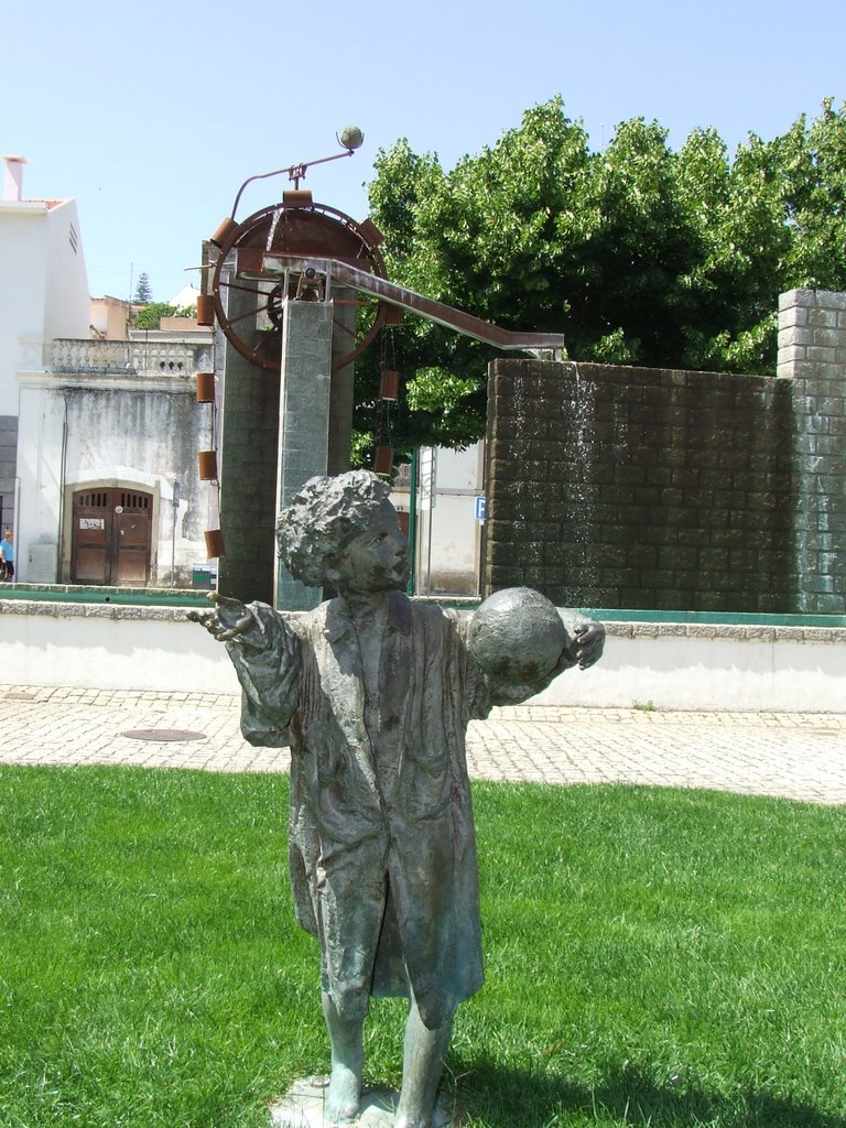 Boy in Square by bobbyfrombearsden