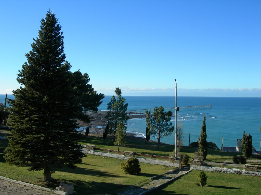 El mar desde el Chalet Huergo by Walter Carrizo