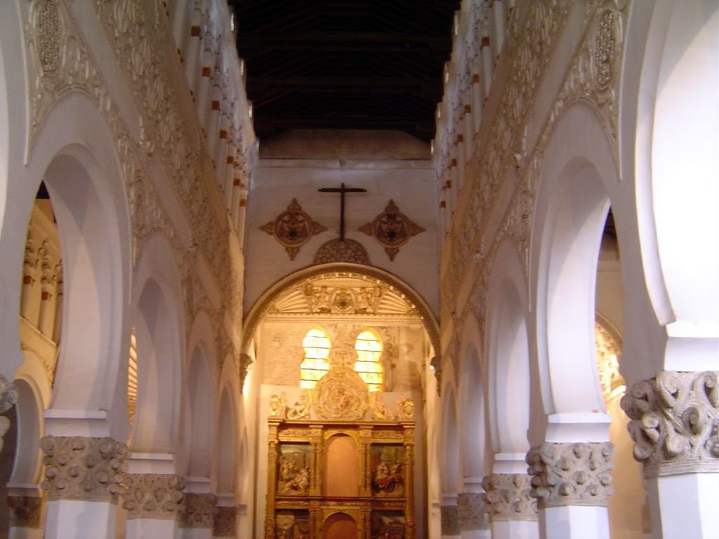 ESPAÑA Sinagoga de Santa María la Blanca, Toledo by Talavan