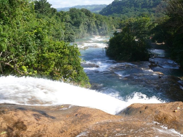 Agua azul2 Chis. Mex. by Antonio Colorado