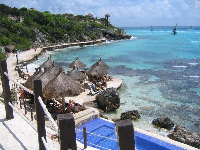 Palapas Garrafon Isla Mujeres.Q.Roo by Antonio Colorado