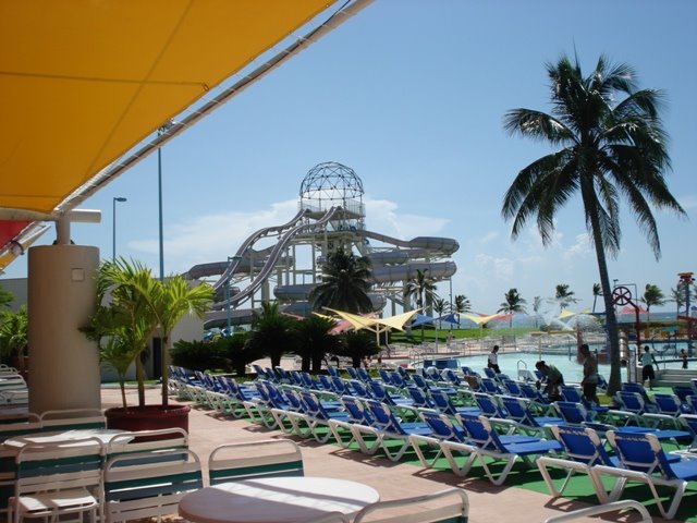 Wet'n Wild, cancun1 by Antonio Colorado