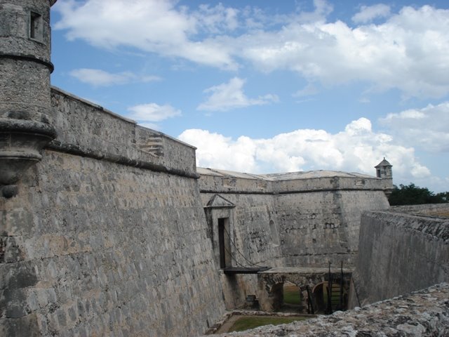 Baluarte - Fuerte de San Miguel by Antonio Colorado