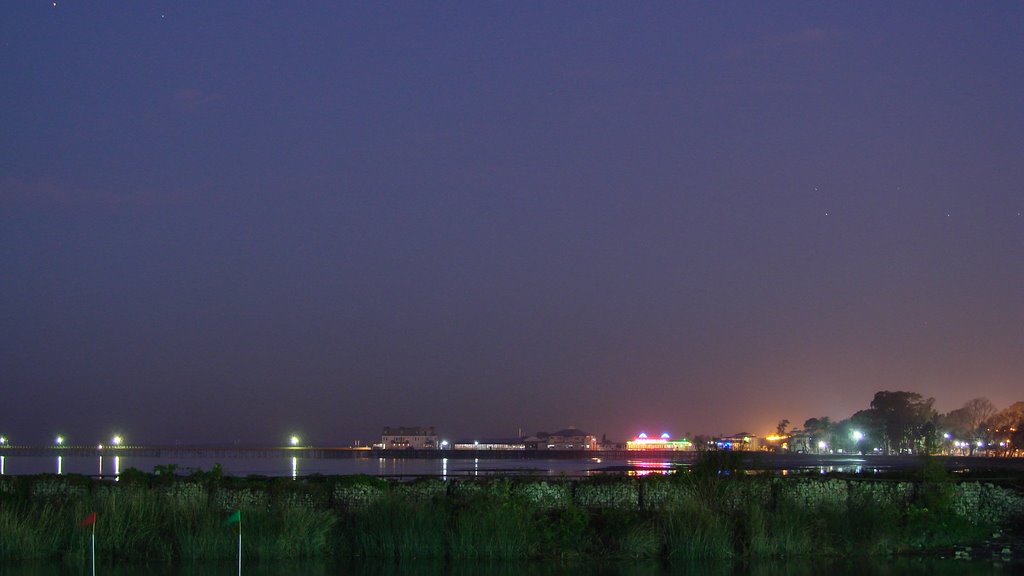 Costanera Quilmes nocturna by oscar09