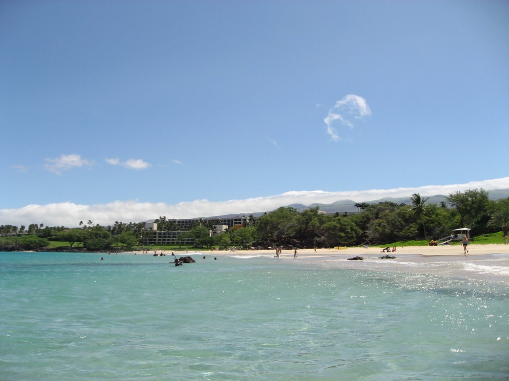 Hapuna Beach by mizarkn