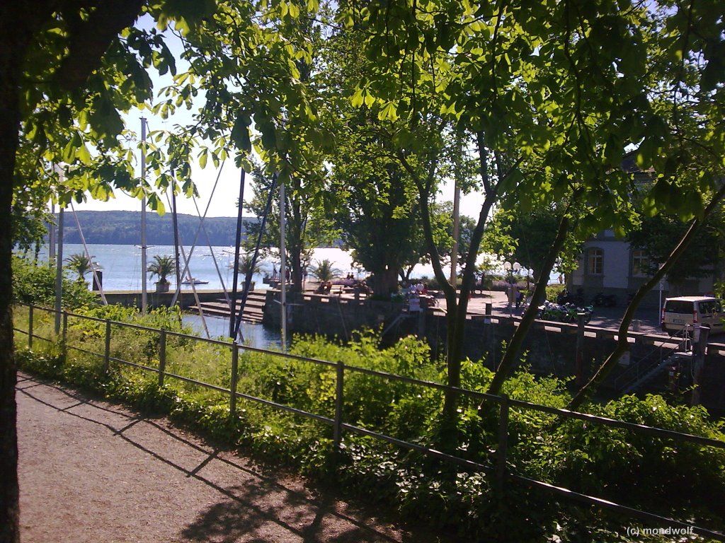 Überlingen Uferpromenade kleiner Hafen by mondwolf