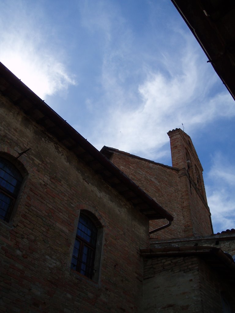 Urbino, casa di Raffaello: cortile / Urbino, Raphael's house: courtyard by Mario Pasqualini