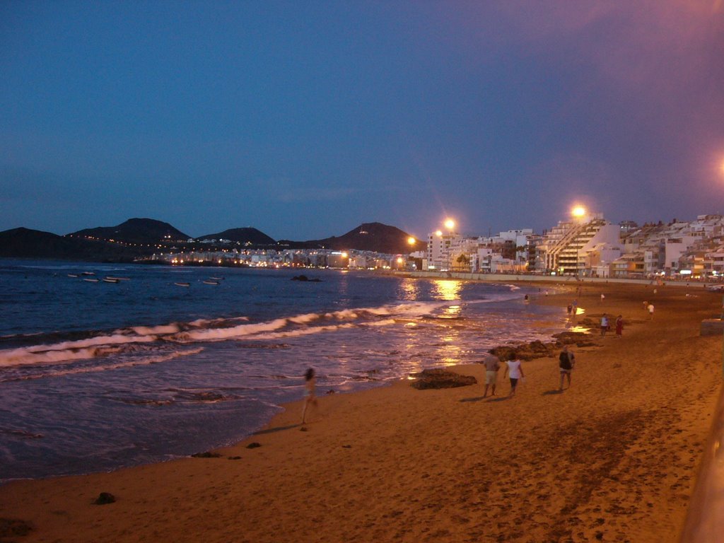 Las Canteras al atardecer. Las Palmas de Gran Canaria.España by Jose M. Aliende