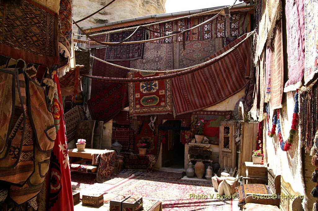 Göreme, 50180 Göreme/Nevşehir Merkez/Nevşehir, Turkey by Vladymyr Bysov