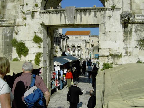 Market Day at Split by alan.cwoodward