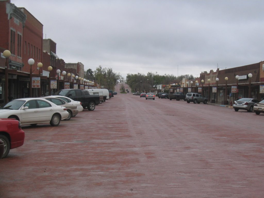 Mainstreet, Oberlin, Kansas, April 2007 by Leo van der Goot