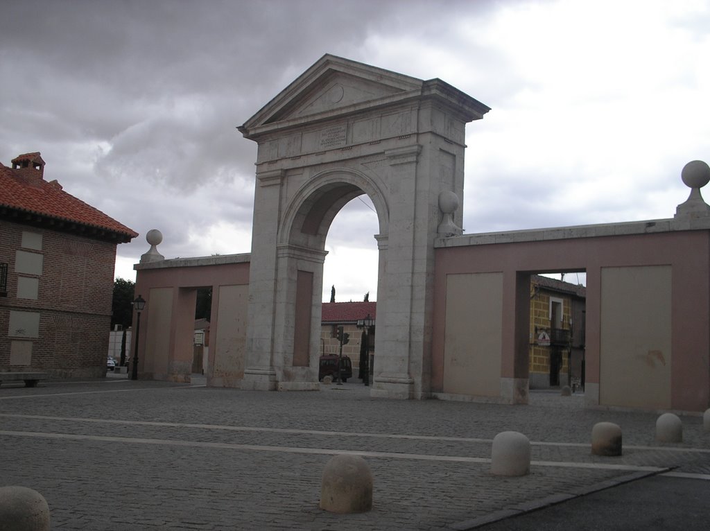 Puerta de Madrid by G.P.O