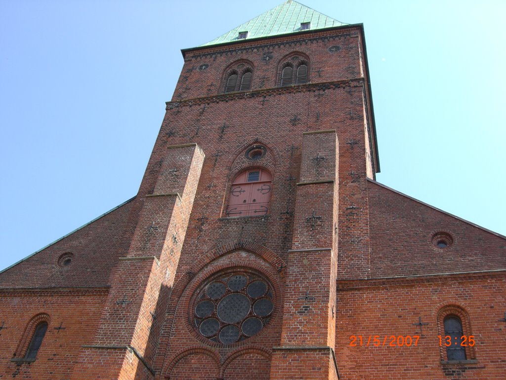 Ratzeburger Dom by Dr. Friedemann Roeßl…