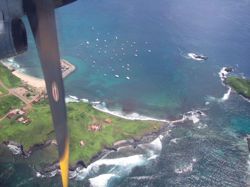 Noronha do alto by Petrônio Gonçalves