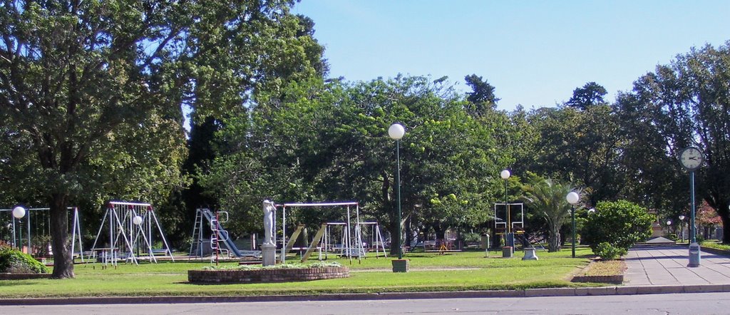 Plaza de San Vicente by CarinaBertero