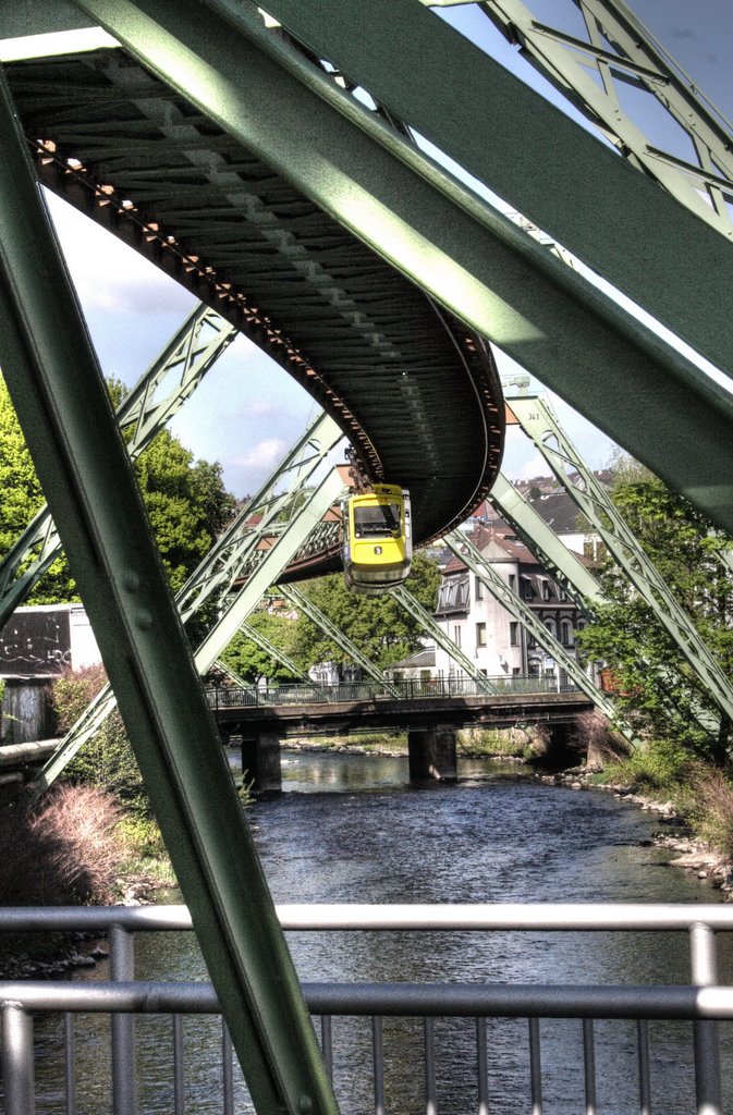 Friedrich-Engels-Allee, Wuppertal, Germany by Ralf Es