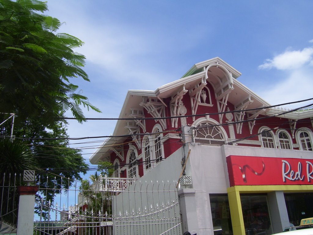 Entrance gate beside Red Ribbon in Iloilo City, Iloilo, Panay Island by kang © francis b i ♣