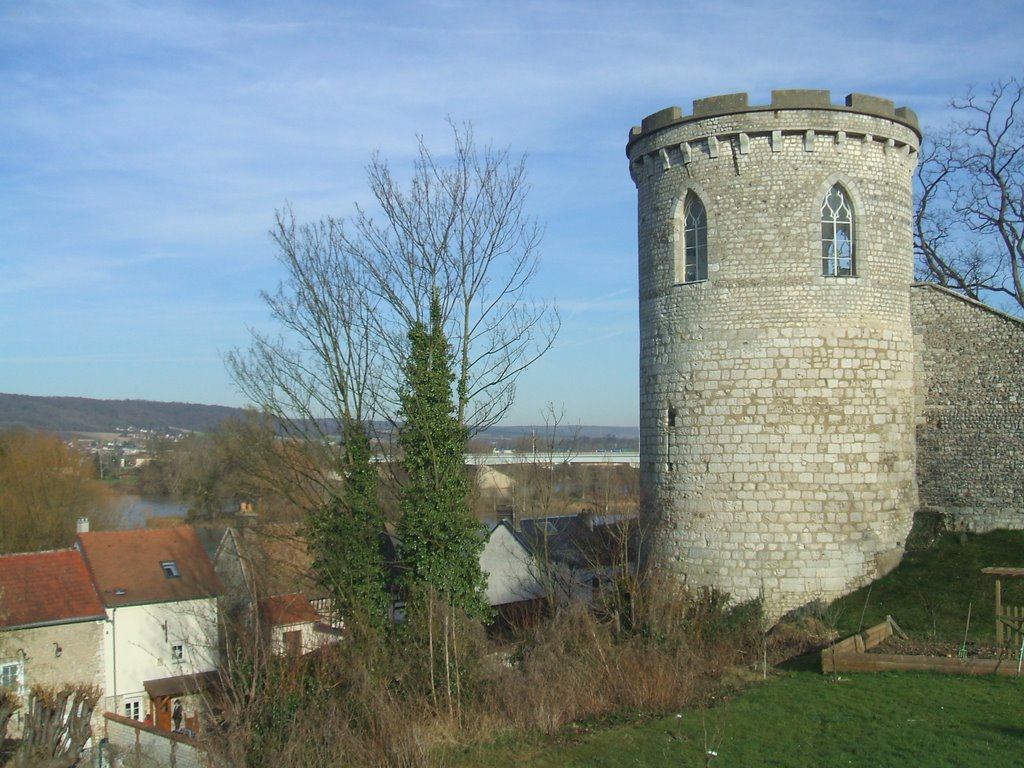 La tour de Crosne à Pont-de-l'Arche by Armand Launay