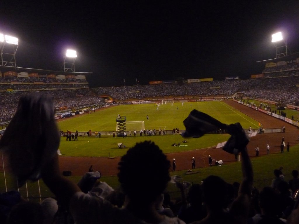 Olympic Stadium (3-1 Honduras-Mexico) by Miika Kostamo