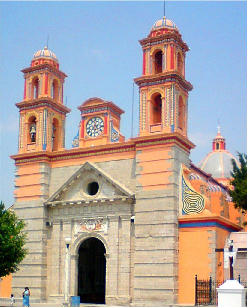 Iglesia en Iguala by Carlos Vázquez López