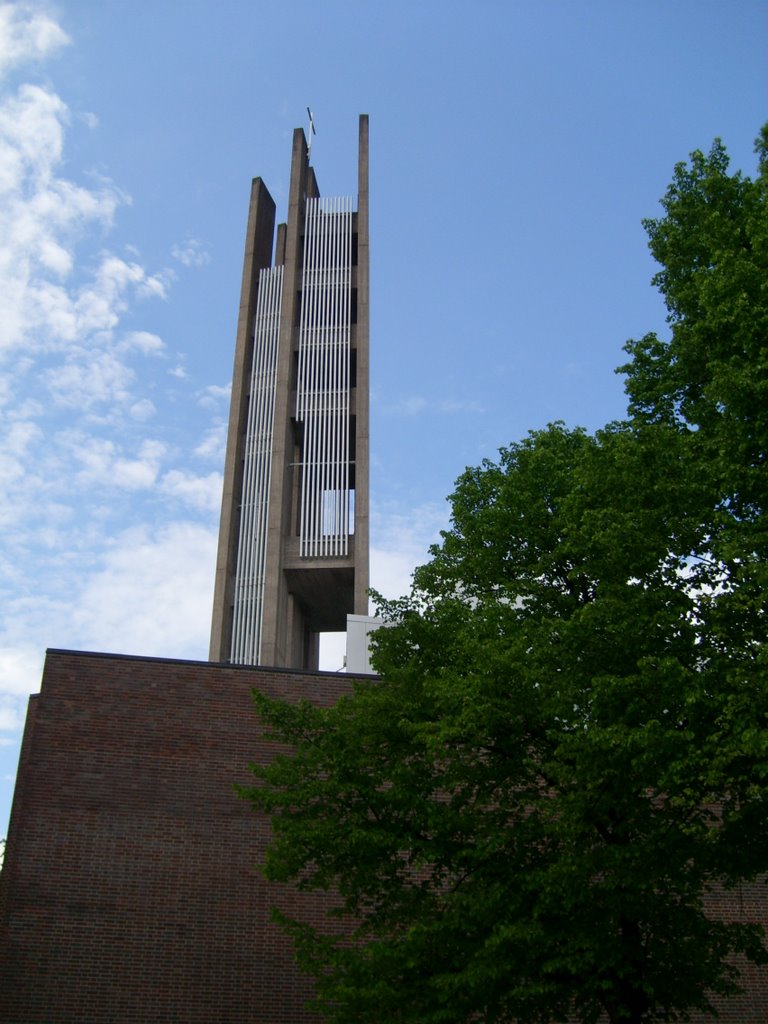 Church of the Cross by Petri Saarinen