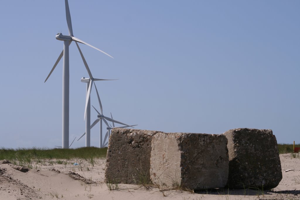 Windmills @ maasvlakte by Marco L