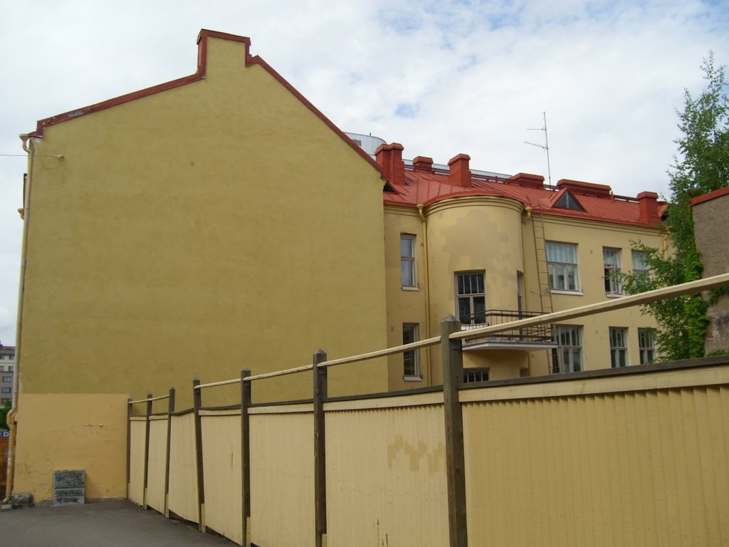 Tuominen building 2 by Petri Saarinen