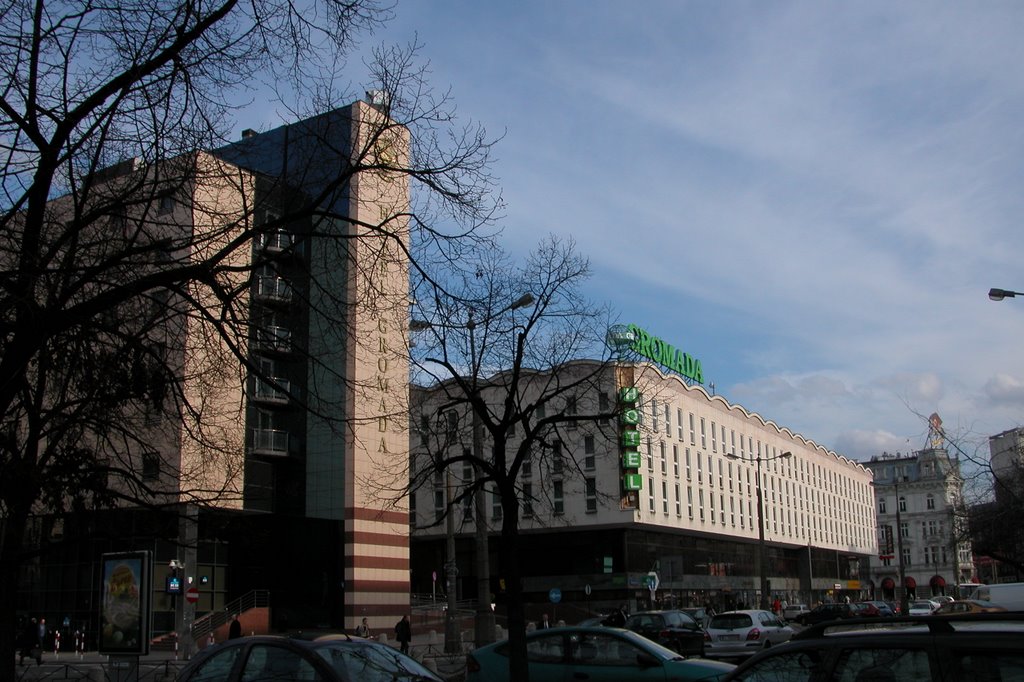 Śródmieście Północne, Warszawa, Poland by Claude Beauchamp