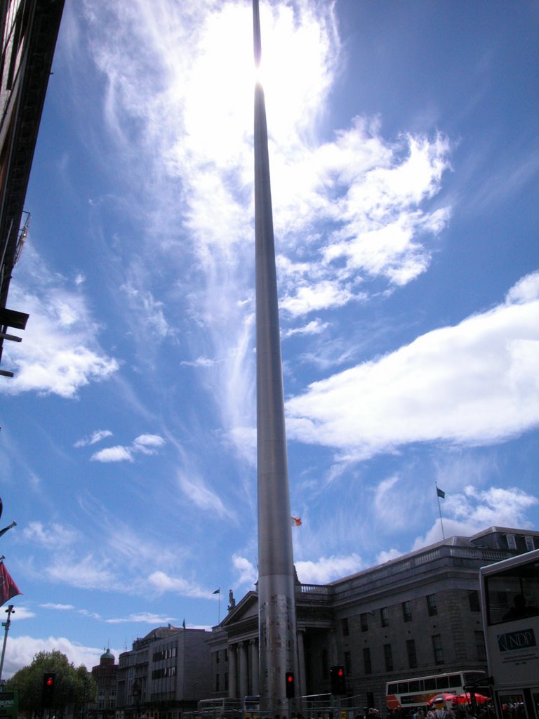 The Spire, Dublin by Benoit Brémilts