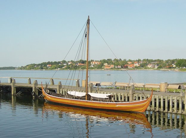 Vikingeskibsmuseet by gpsbiketracks