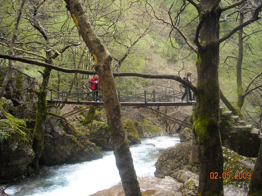 HROUSIAS RIVER ON MAY by saoujim