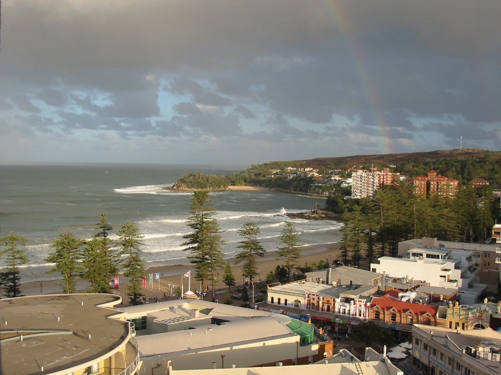 Shelly Beach - from the Blue building by sipka