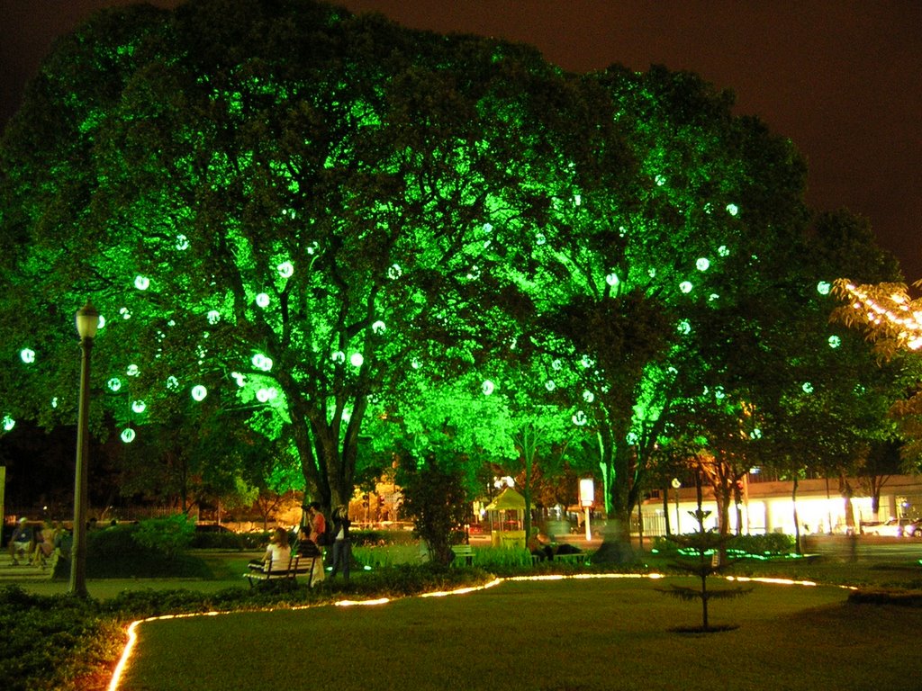 Natal de 2005, só a praça da liberdade mesmo! by Eduardo L. Castro