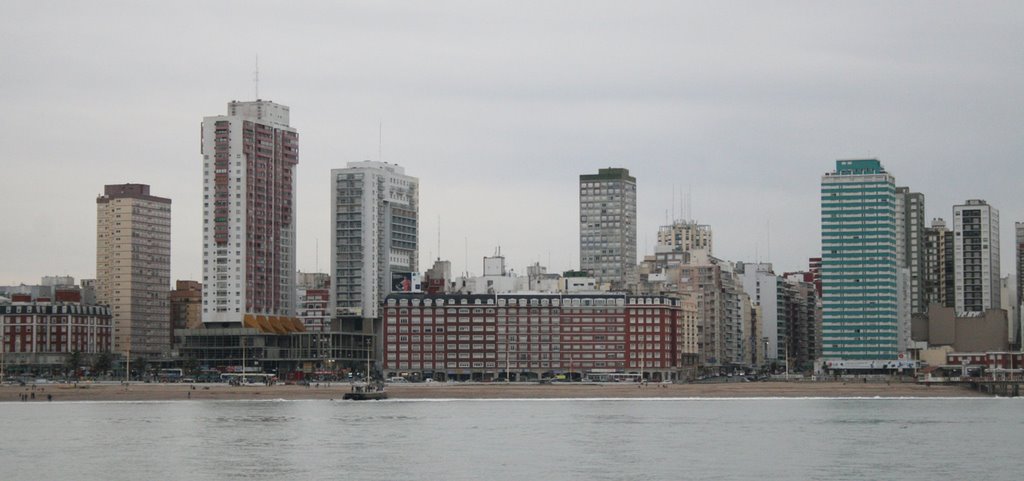 Mar del Plata by Carola Luna