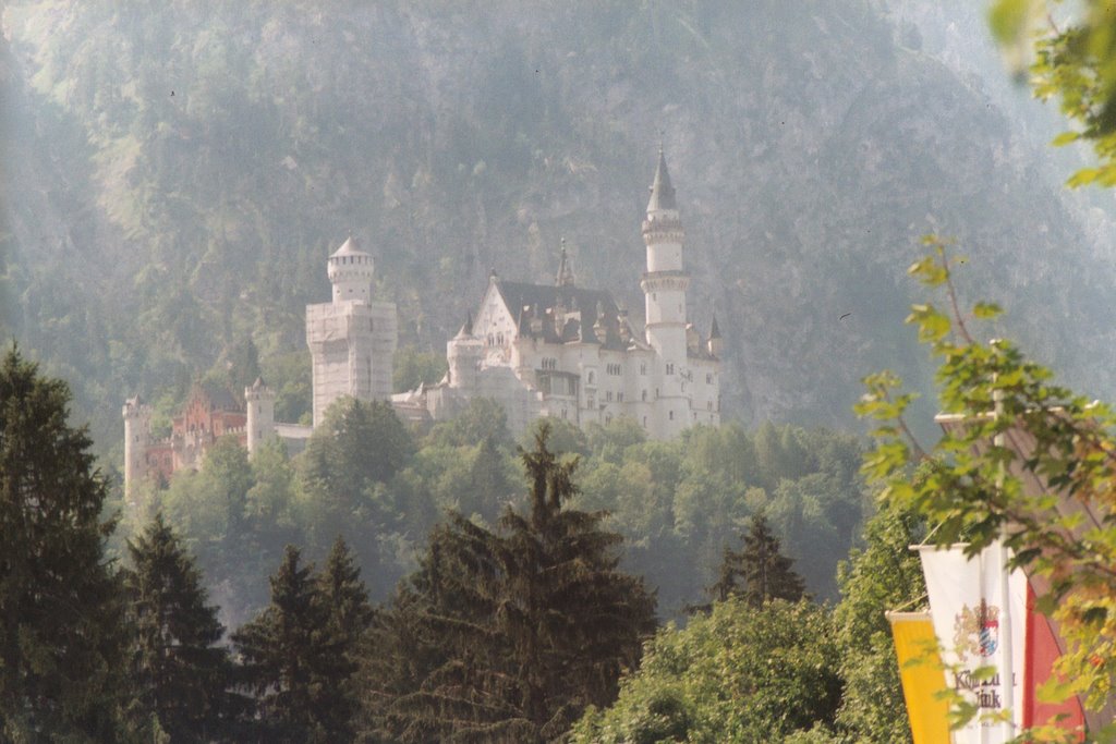 NEUSCHWANSTEIN by Klaes