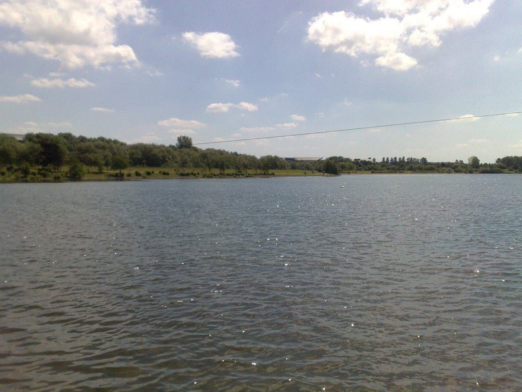 Willen Lake by Stephen Woodhall