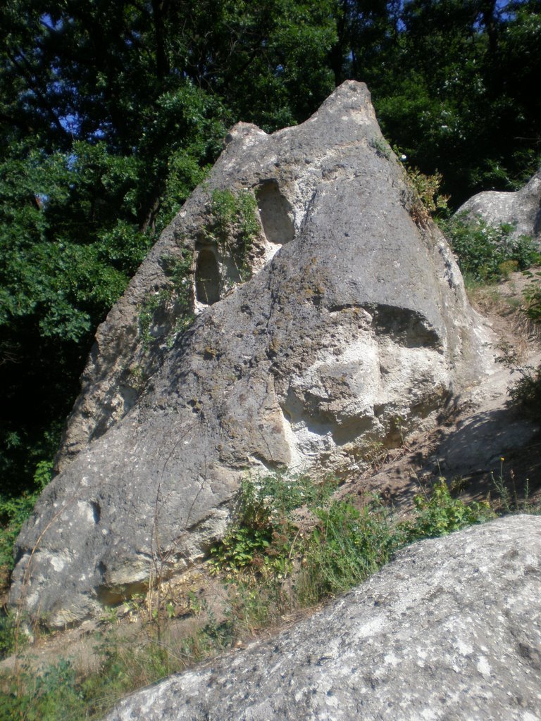 Szomolya - kaptárkő - tanúsziklák by tehenes