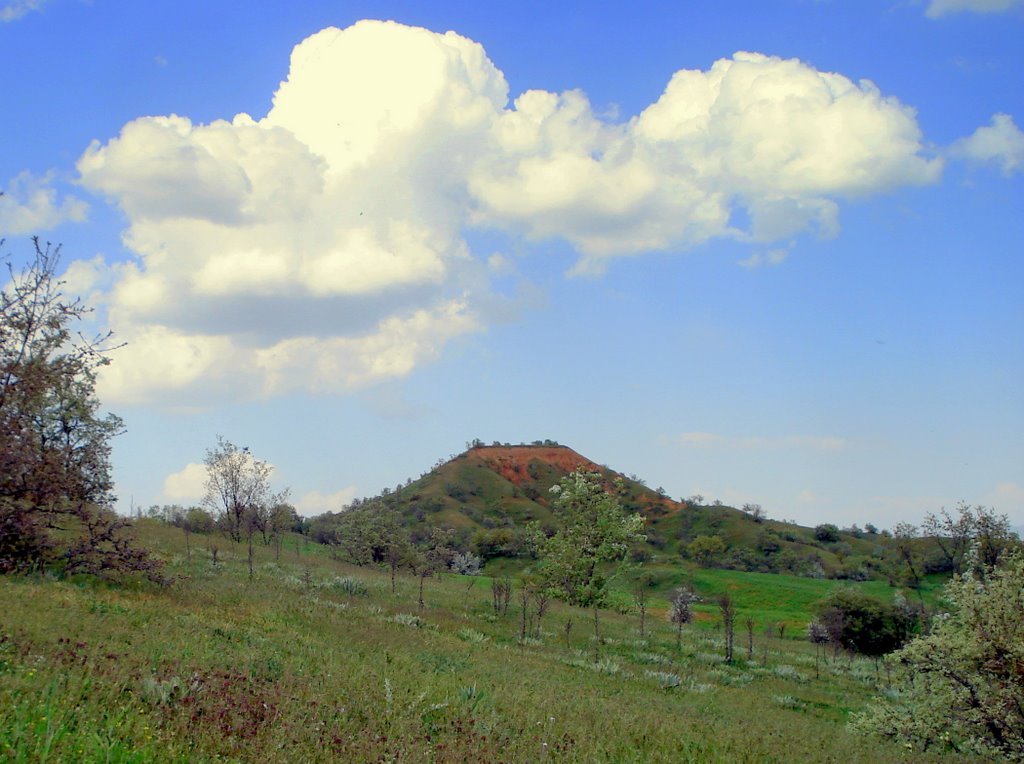 UŞAK-EŞME-YELEĞEN KASABASI höyüktepe by TANJU KORAY UCAR