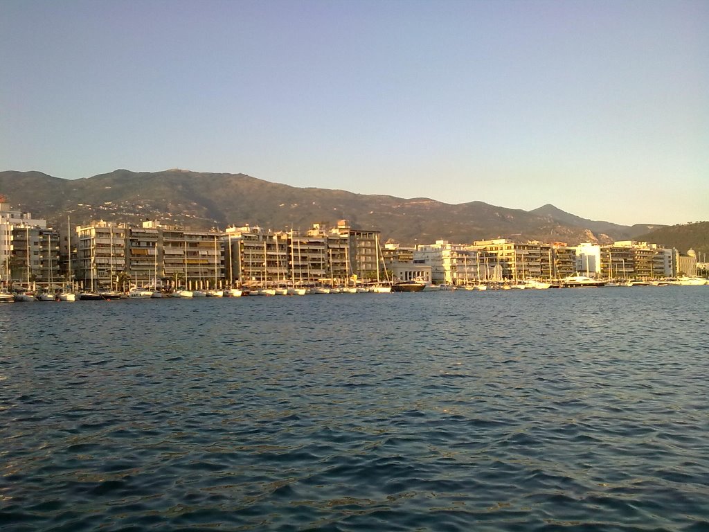 VOLOS by Hector Gomez Dovigo