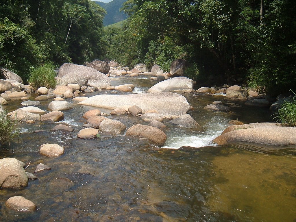 Rio em parati by rodolfo aioria