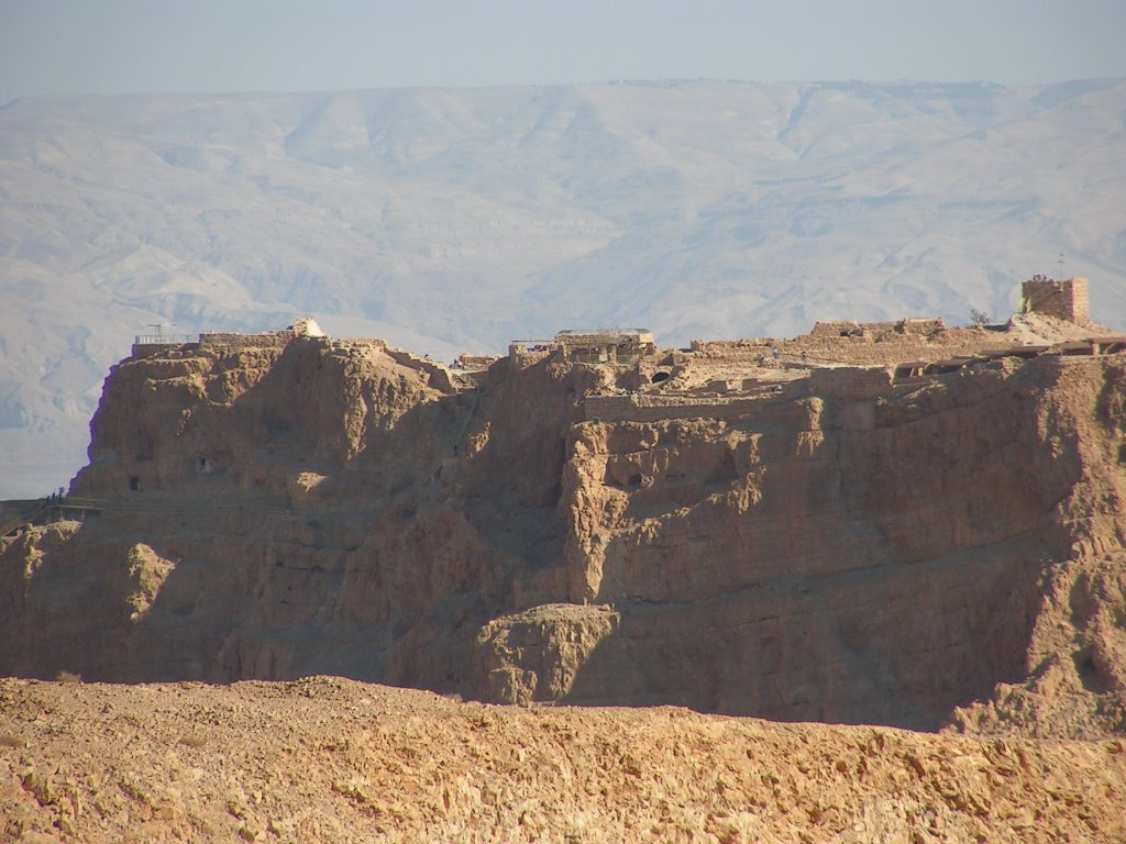 Mesada - view from the west side by Ori Isenberg