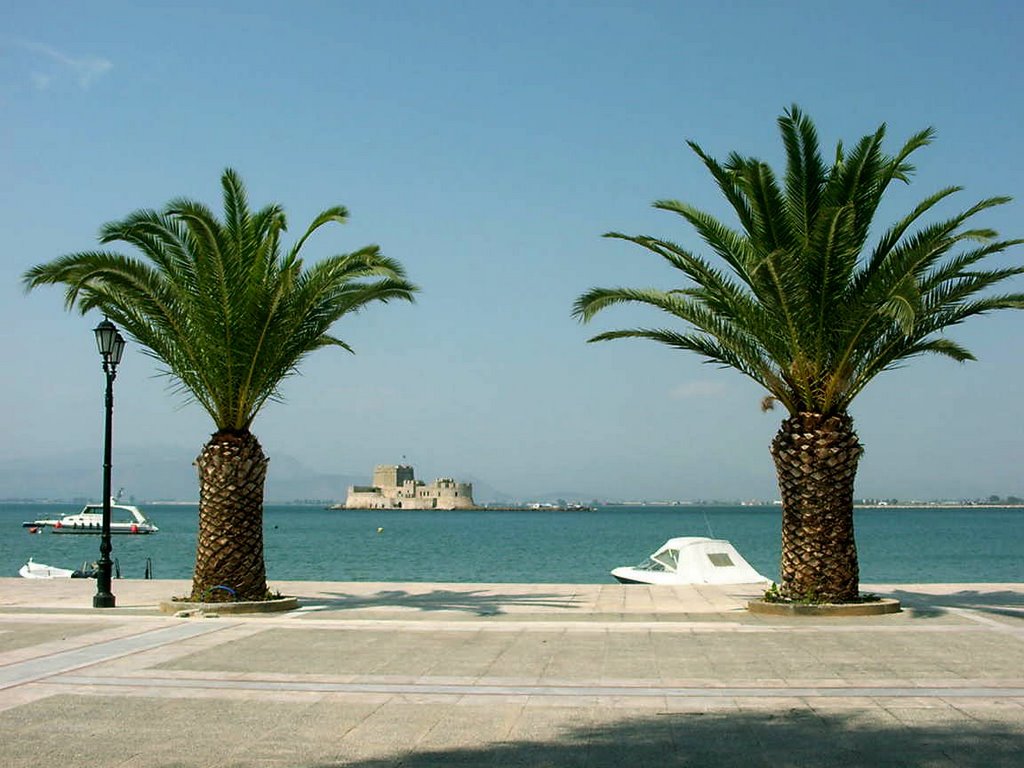 Nafplion, Bourtzi island by gigeorgi