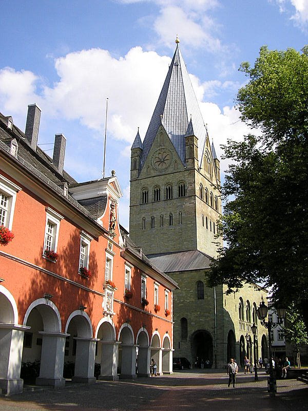 Soest - Rathaus und Dom by Rüdiger Maas