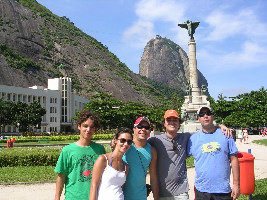 Pão de açúcar Praça Gen Tibúrcio JR by Joao Robson