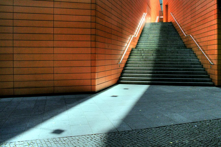 Neue Treppenschlucht - Alte Potsdamer Straße by Selmar Petzoldt