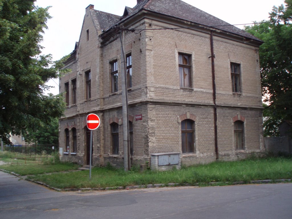 Residence of former sacristan by Woolite(cz)